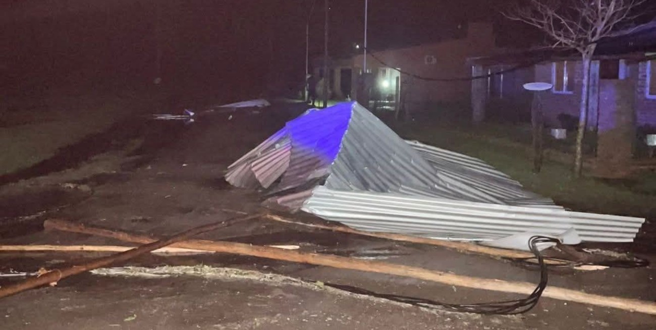 Fuerte temporal en la costa santafesina: ráfagas de viento y granizo causan destrozos en Cacique Ariacaiquín y La Brava