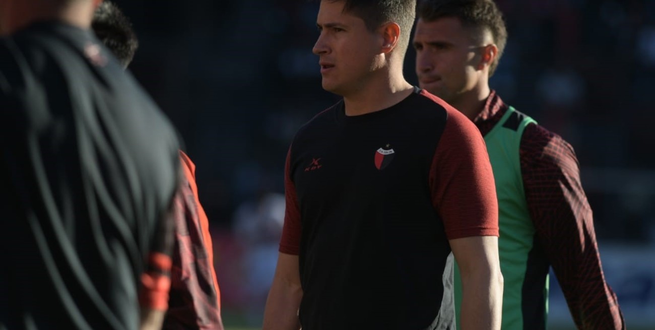 Medrán no acomodó nada: Colón lleva 9 sin ganar y un solo gol en 855 minutos