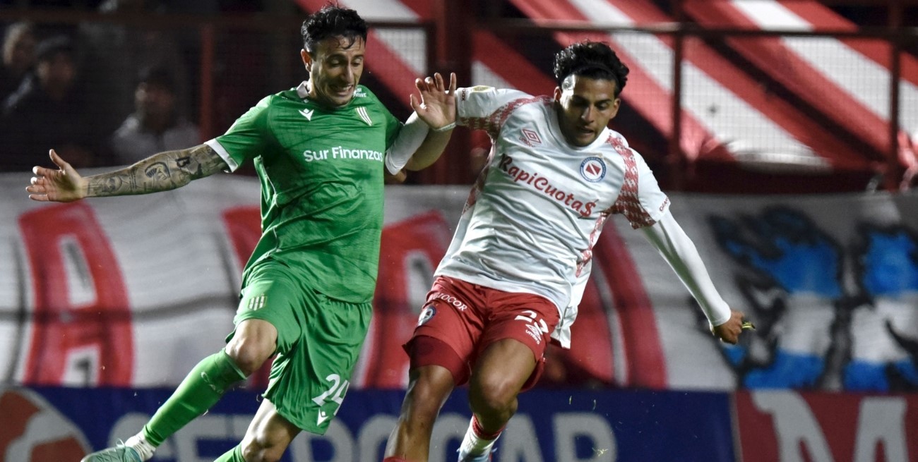 Argentinos goleó a Banfield y se afianza como local en el Clausura