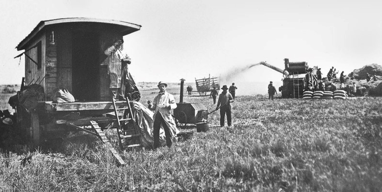 Nuestro país patas para arriba