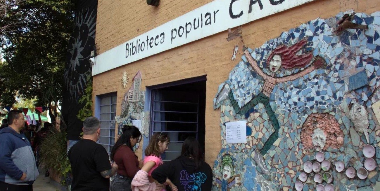 Bibliotecas populares: entre la contención cultural en medio de la crisis y los intentos de recorte de Nación