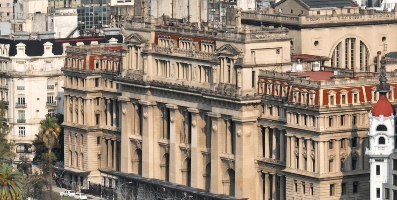 La reforma laboral obliga a los
jueces a fallar igual que la Corte
