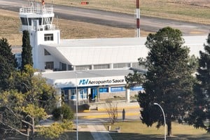 El aeropuerto de Sauce Viejo es uno de los lugares apuntados para optimizar energía. Foto: Fernando Nicola