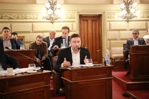 "El erario público nacional pierde el equivalente a 1.500 kilómetros de rutas o a 30 mil viviendas sociales", dijo Esteban Motta, senador por San Martín (UCR-Unidos para Cambiar Santa Fe).