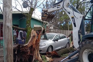 La intensidad del temporal escaló rápidamente, alcanzando su punto máximo cerca de la medianoche.