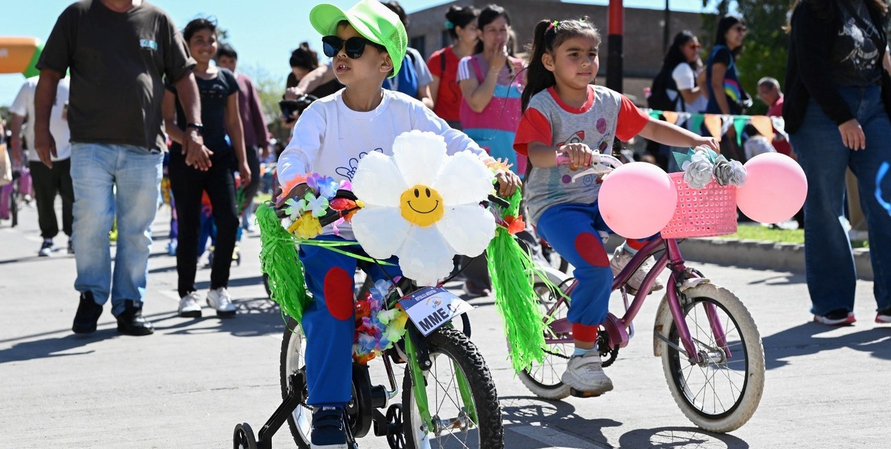 "Infancias sobre Ruedas": Villa Gobernador Gálvez impulsa la educación vial desde los jardines