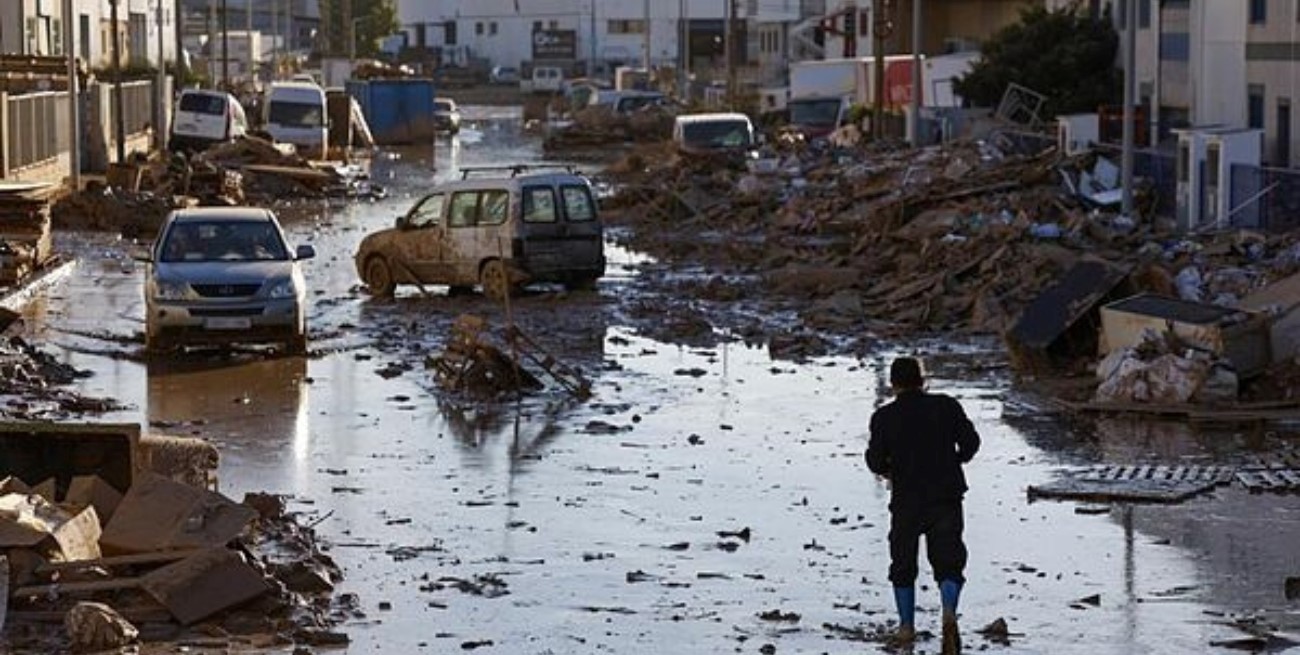 Alerta roja en Valencia: lluvias torrenciales reavivan el recuerdo de la DANA que dejó más de 200 muertos