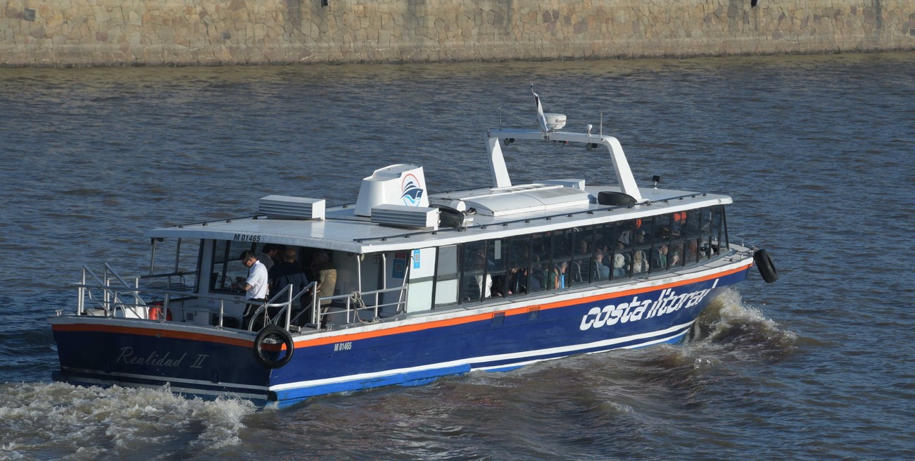 Volvió el Costa Litoral, el barco que recorre el río y la historia de Santa Fe