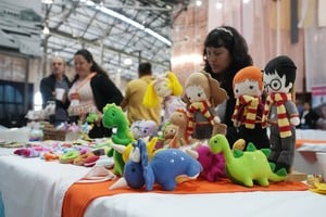 Emprendedores santafesinos presentaron sus productos y oficios como parte de la muestra provincial.