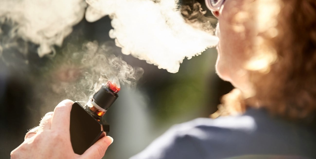 Preocupación por el aumento del vapeo entre jóvenes: advierten daños respiratorios severos
