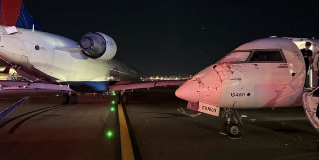 Dos aviones chocaron en el aeropuerto LaGuardia en Nueva York