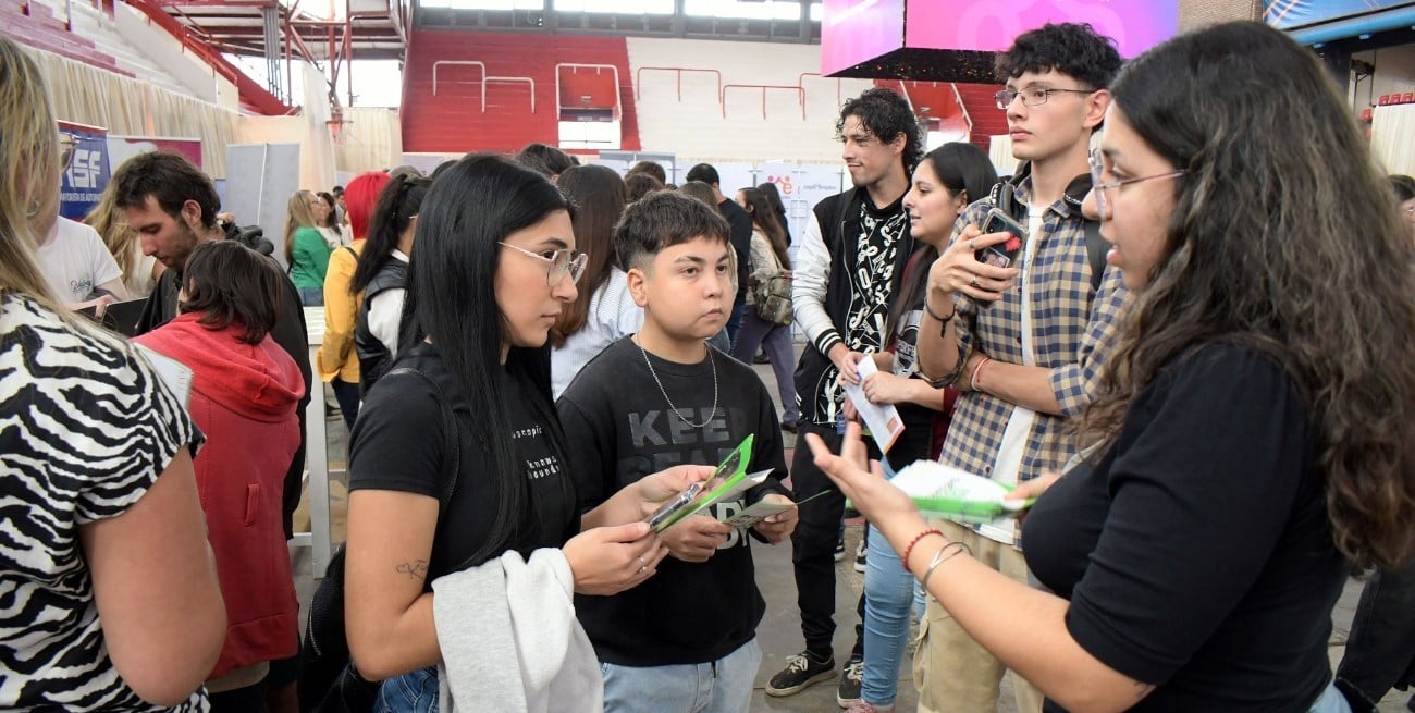 Vuelve Expo Empleo a Santa Fe, en medio de un mercado laboral golpeado
