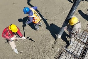 La obra pública provincial sostiene la economía en tiempos de crisis. Crédito: Fernando Nicola.