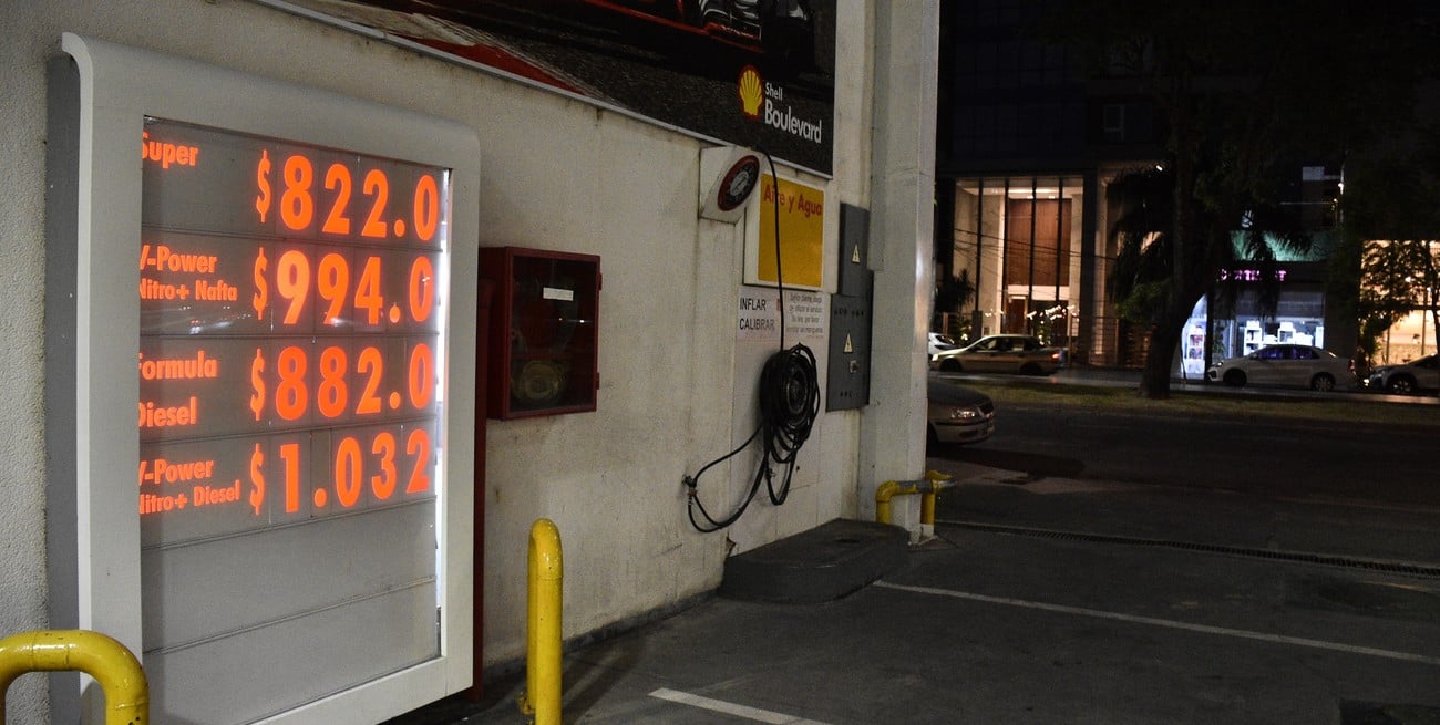 El gobierno nacional planea para 2026 una suba del 71% en el impuesto a las naftas