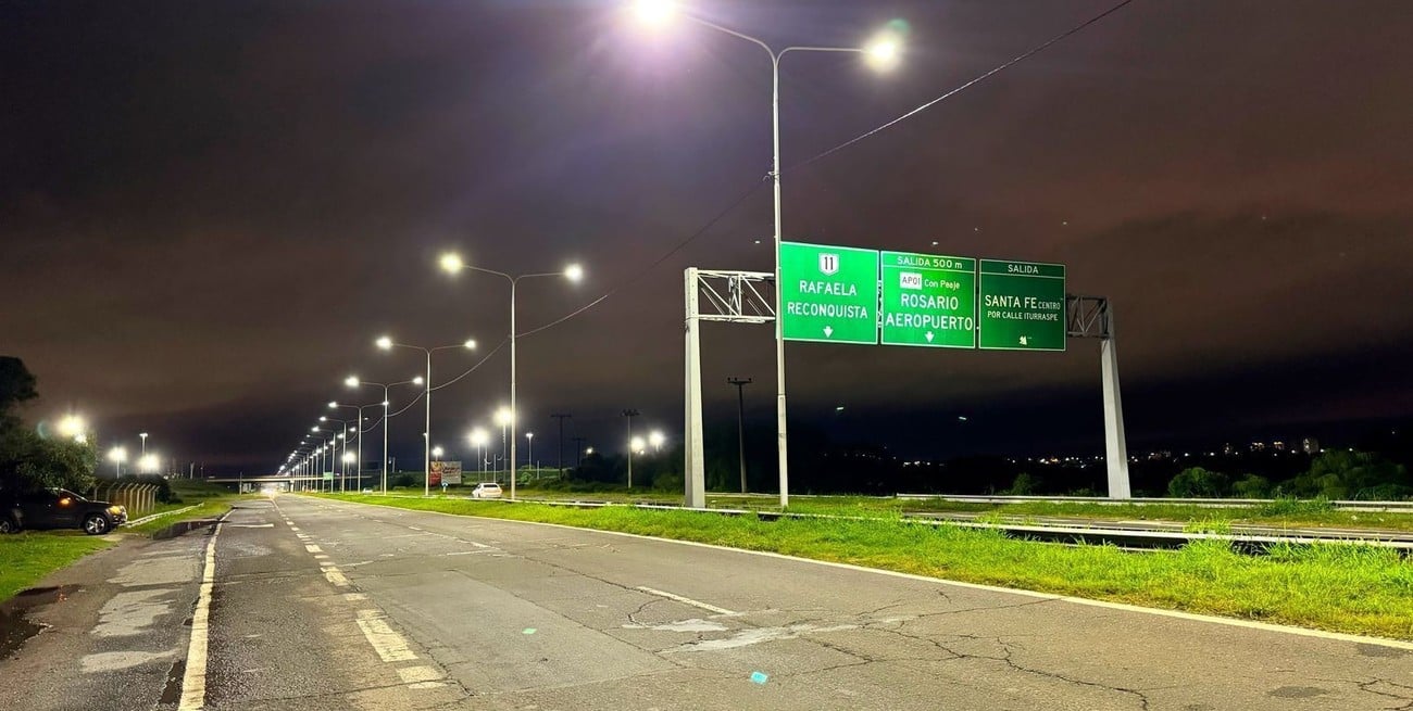 Impactante cambio en la circunvalación oeste de Santa Fe con iluminación en el tramo norte