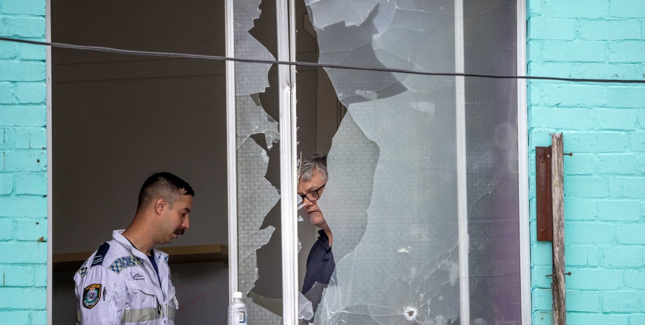 Armado con un rifle, abrió fuego en Sidney e hirió a 20 personas