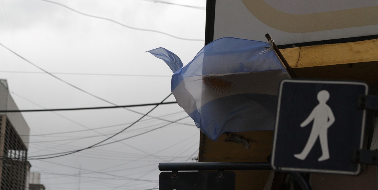 Alerta amarillo por viento fuerte en cinco provincias de Argentina