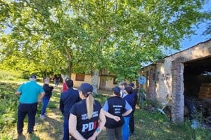 El operativo a cargo de la PDI con orden de la Justicia Federal se realizó en Arroyo Leyes. Foto: Prensa PDI