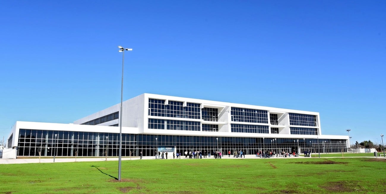 Muy por debajo del presupuesto adjudicarán los trabajos finales del Hospital Regional Sur de Rosario