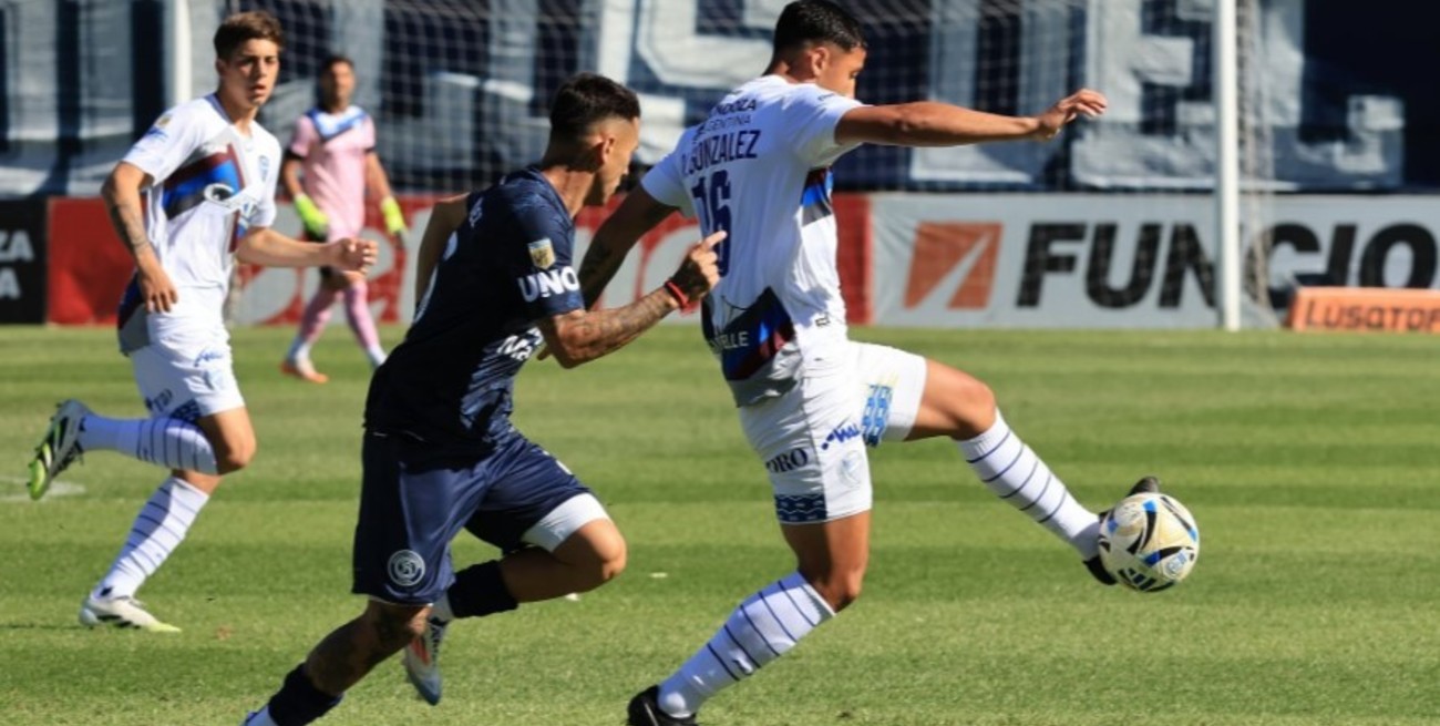 Independiente Rivadavia y Godoy Cruz igualaron sin goles