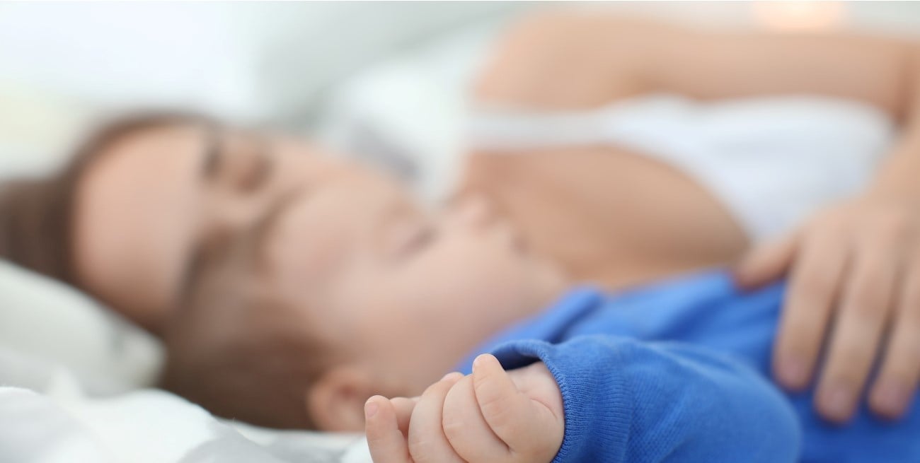 Alerta por aumento de muertes súbitas en bebés asociadas al colecho