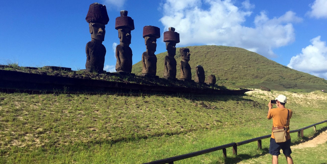 Video: investigadores probaron que los moáis de Rapa Nui “caminaron”