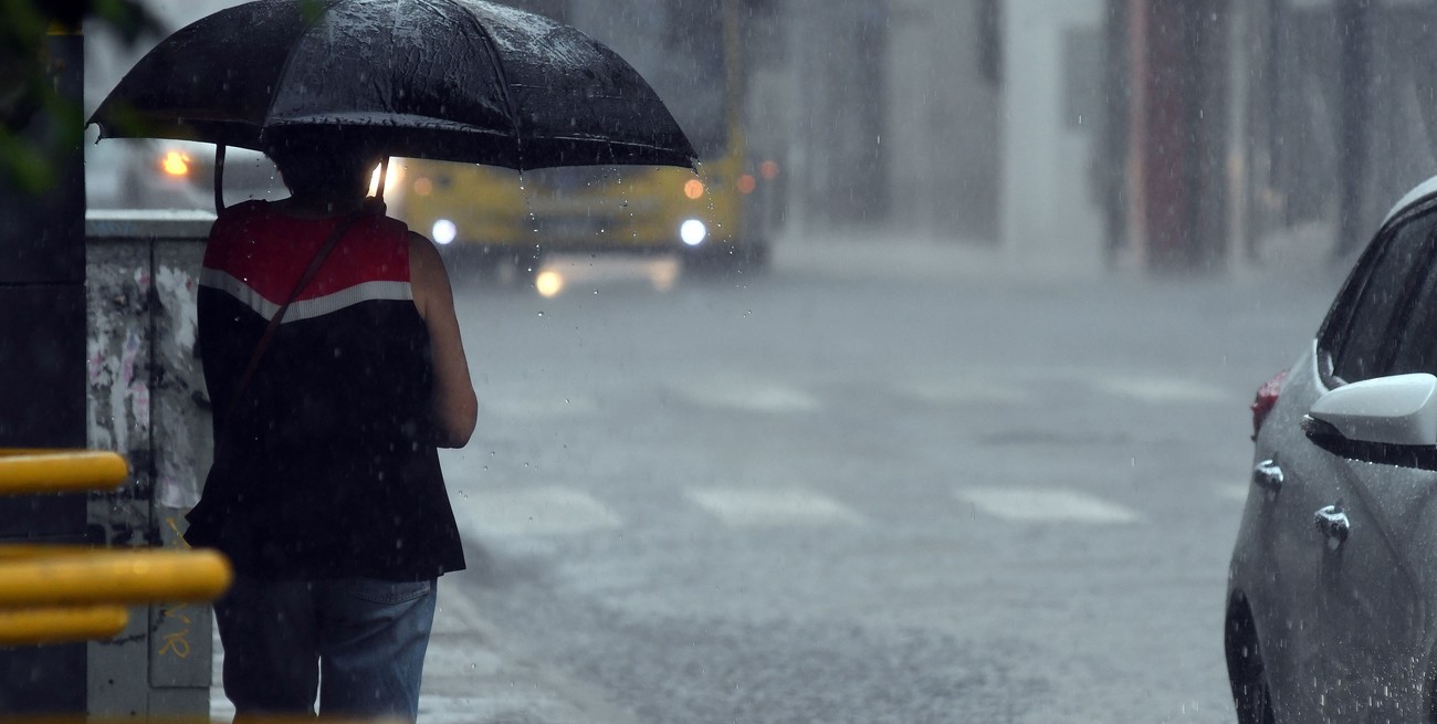Alerta amarillo por lluvias fuertes en tres provincias de Argentina