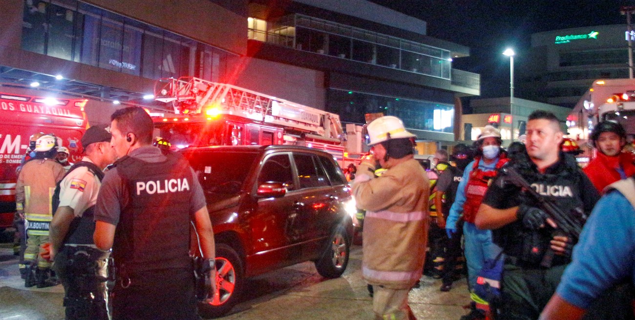 Video: investigan un “ataque terrorista” que mató a una persona e hirió a varias en Guayaquil