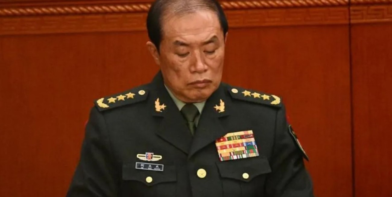 El gobierno chino expulsó del Partido Comunista al segundo militar al mando y otros ocho altos líderes