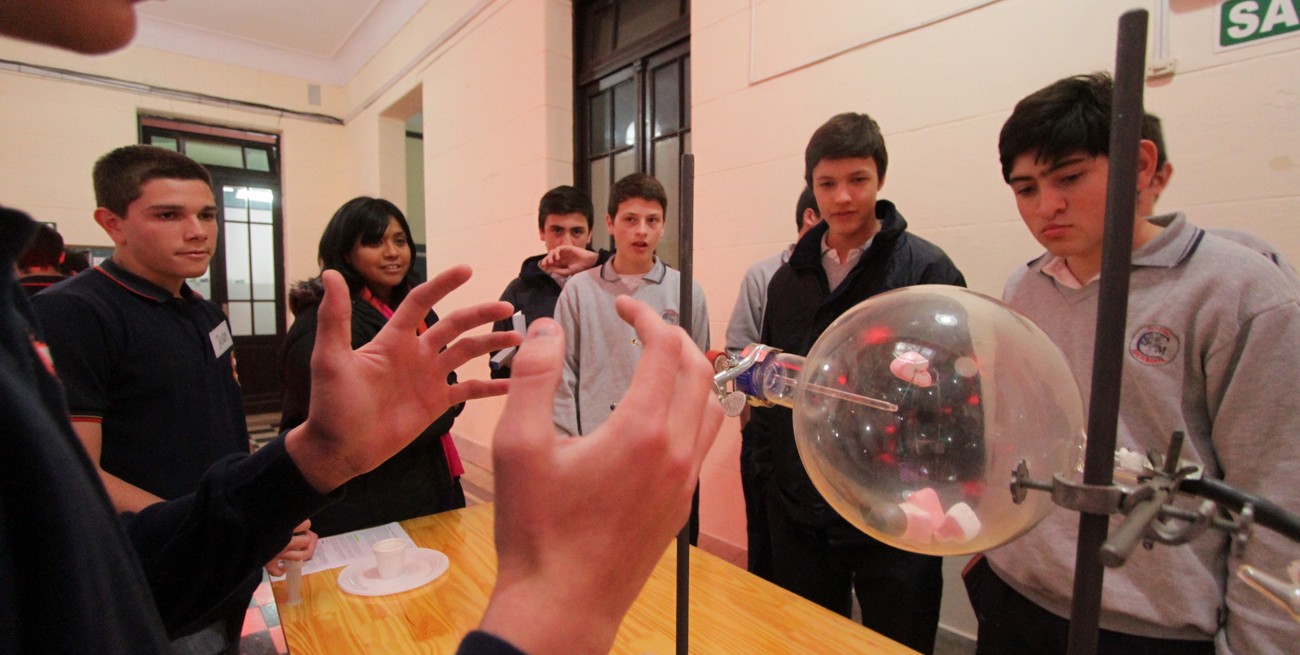 "Hay que reducir el riesgo en las ferias, pero no tener miedo de experimentar", dicen desde FIQ