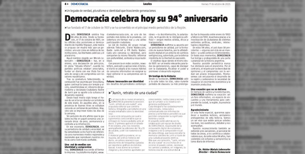 Democracia celebra su 94° aniversario
