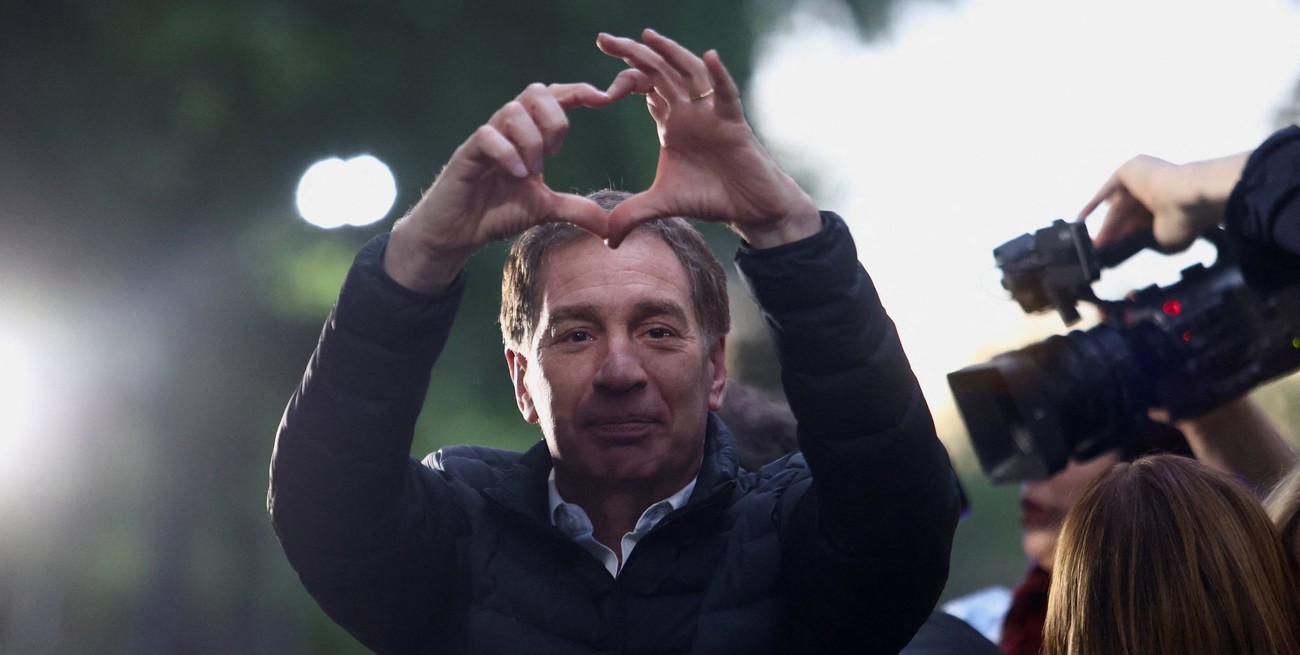 Otro cambio en el Gobierno: Milei nombró a Santilli como ministro del Interior