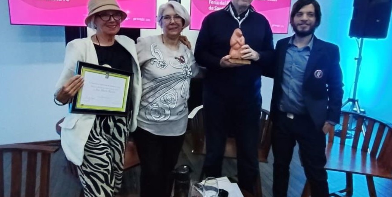 ASDE distinguió a Berrón y Escudero