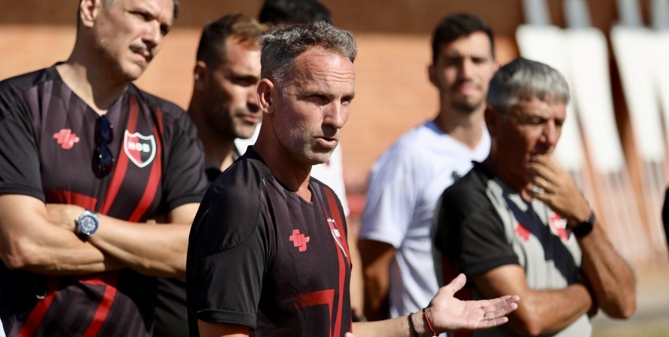 En medio de un clima muy tenso, Lucas Bernardi es el nuevo técnico de Newell’s