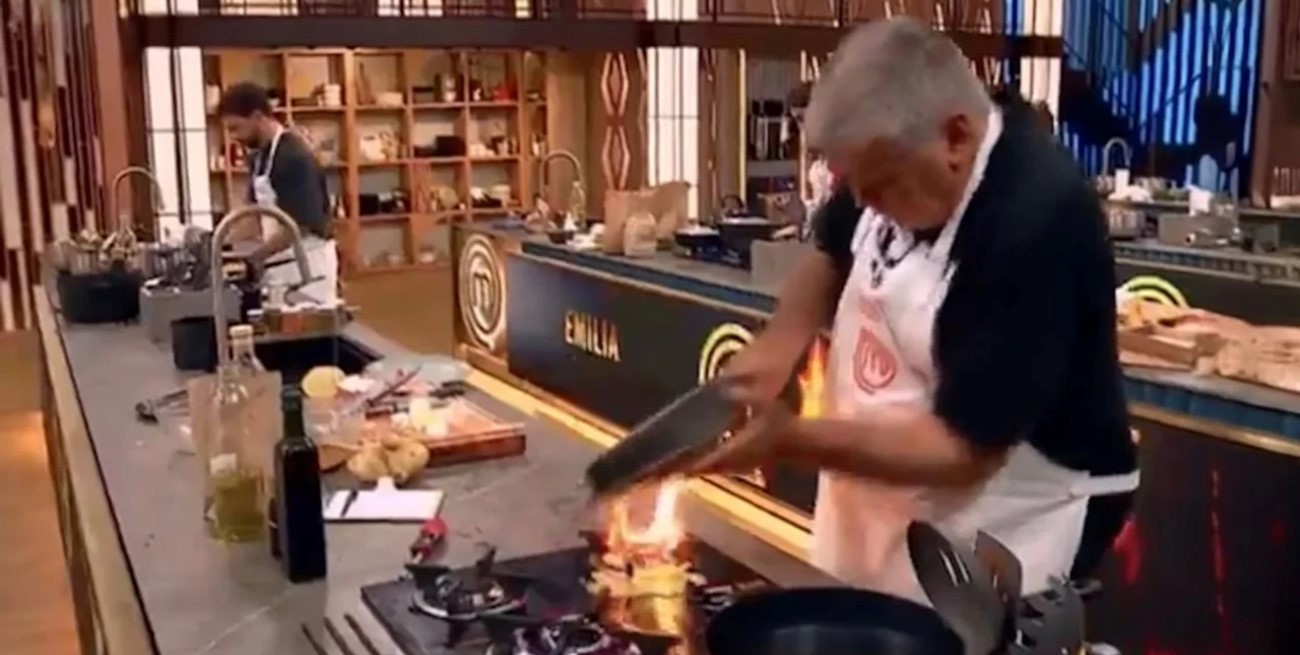 El susto de Luis Ventura en MasterChef Celebrity por una sartén en llamas