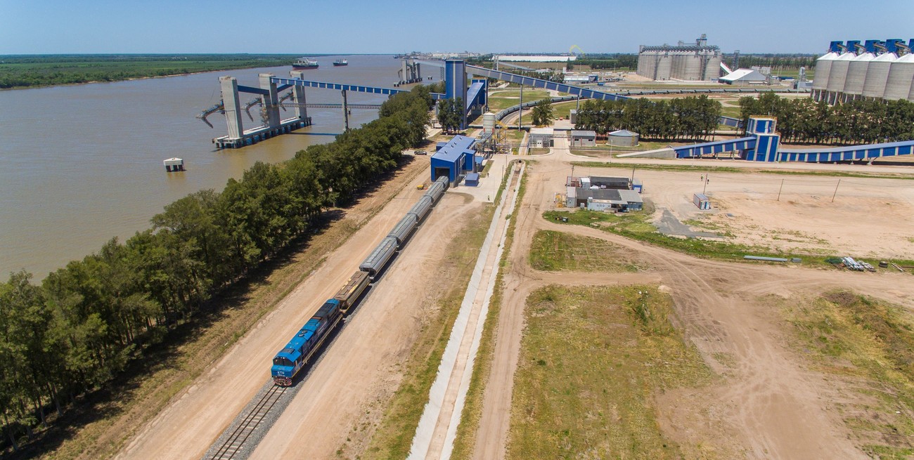 Habilitaron el uso del puerto de una aceitera en Timbúes