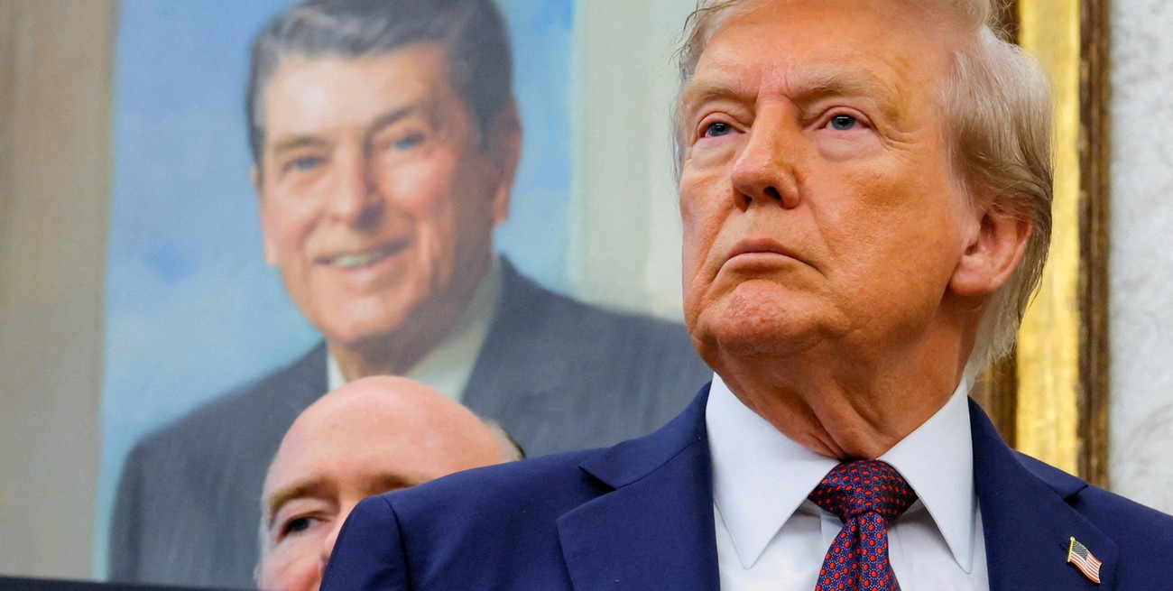 Trump suspende “las negociaciones comerciales” con Canadá en represalia