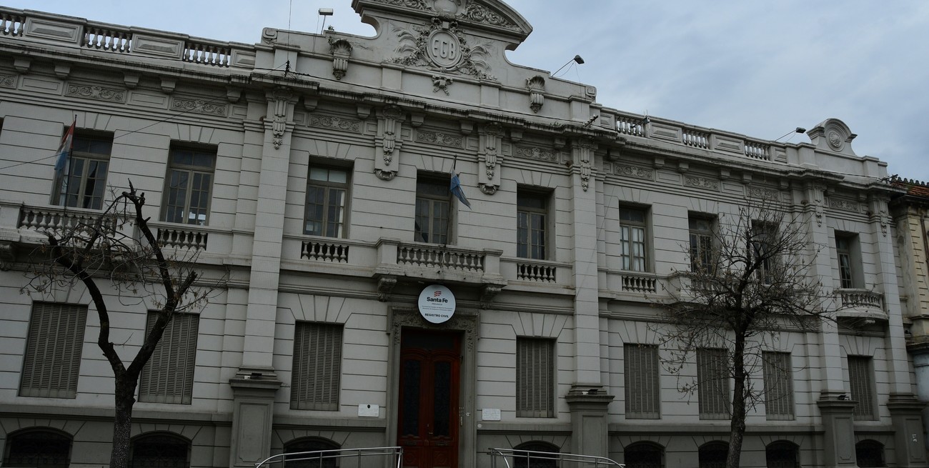 El Registro Civil de Santa Fe abrirá este fin de semana para entregar más de 13 mil DNI pendientes