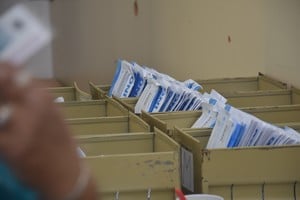 La iniciativa busca acercar servicios esenciales a la comunidad y simplificar la realización de trámites administrativos.