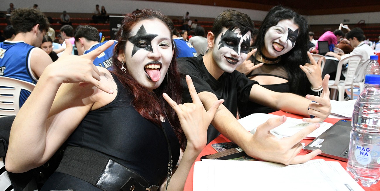 TecnoMate 2025: programación, disfraces y cuatro horas de pura adrenalina lógica