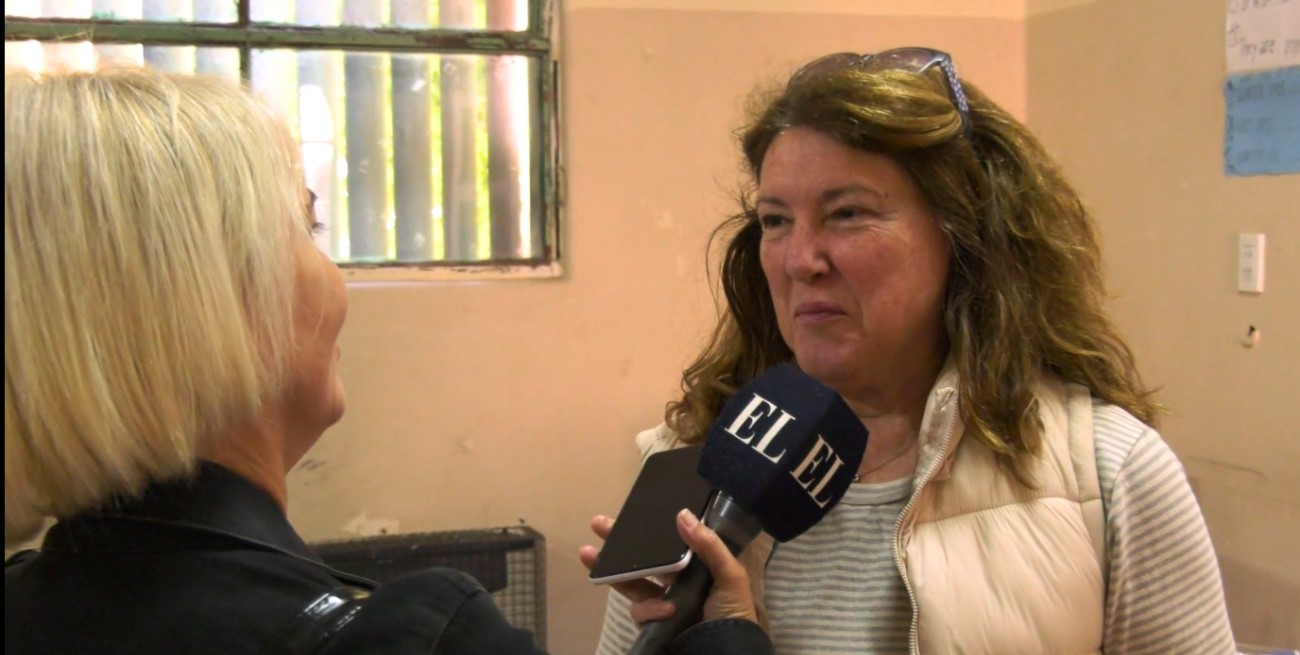 Una docente se ofreció como autoridad de mesa para que todas las urnas pudieran abrir a tiempo