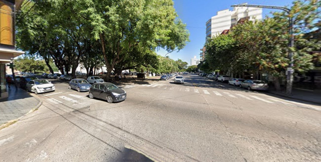 Corte de tránsito y desvío de colectivos sobre calle 4 de Enero