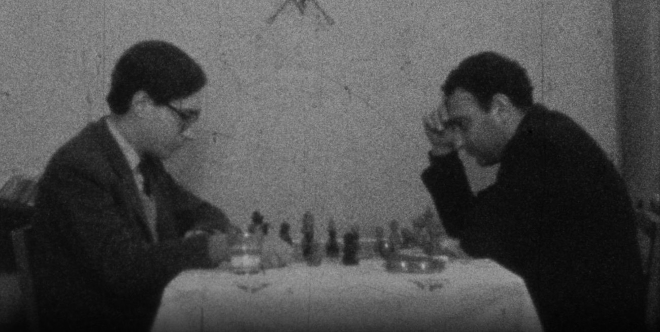 Rescatan un film de 1963 con la participación de Juan José Saer como actor
