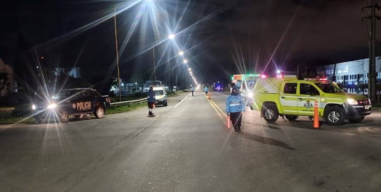 Venado Tuerto: un motociclista murió tras chocar con un camión en la Ruta 8