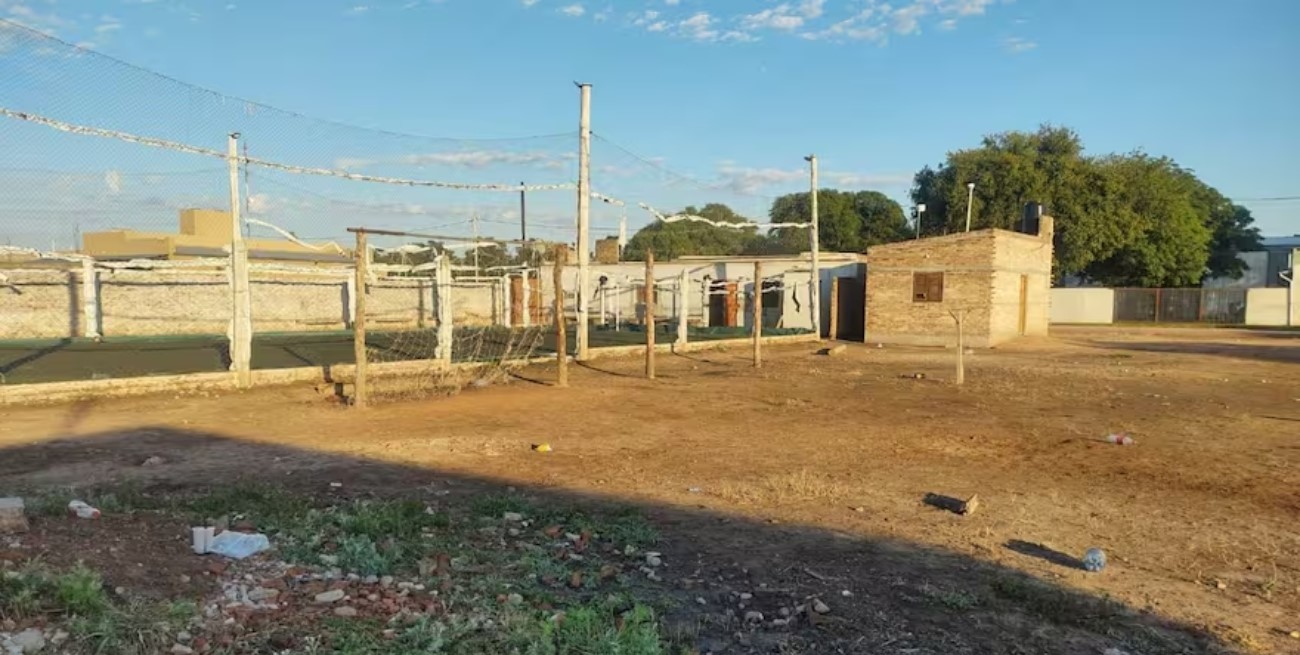 Un adolescente de 14 años apuñaló y mató a un hombre en una cancha de fútbol en Chaco