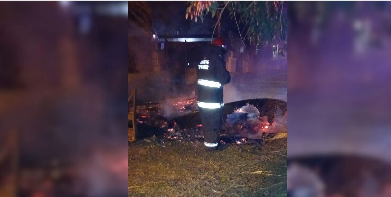 Villa California: un velero y un automóvil fueron incendiados en la costa de Santa Fe