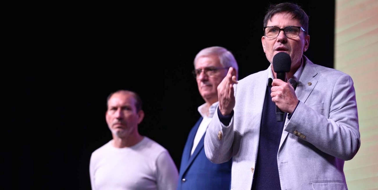 Goity confirmó que se va a reconocer el "descalce salarial" del sector docente