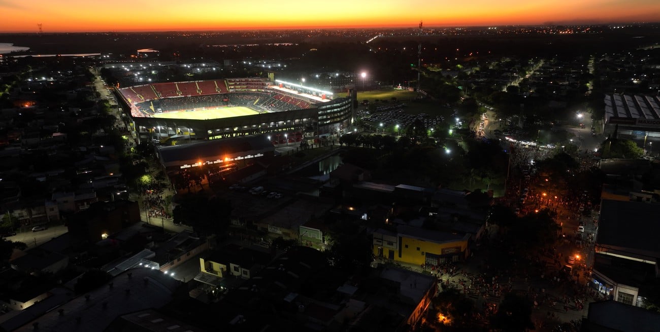 Colón: 28.254 socios, 8.548 abonos y solo quedan 500 lugares en tribuna