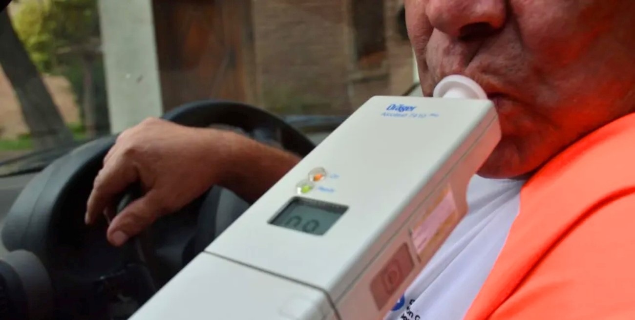 Detectaron a un chofer con alcohol en sangre antes de un viaje de egresados a Villa La Angostura