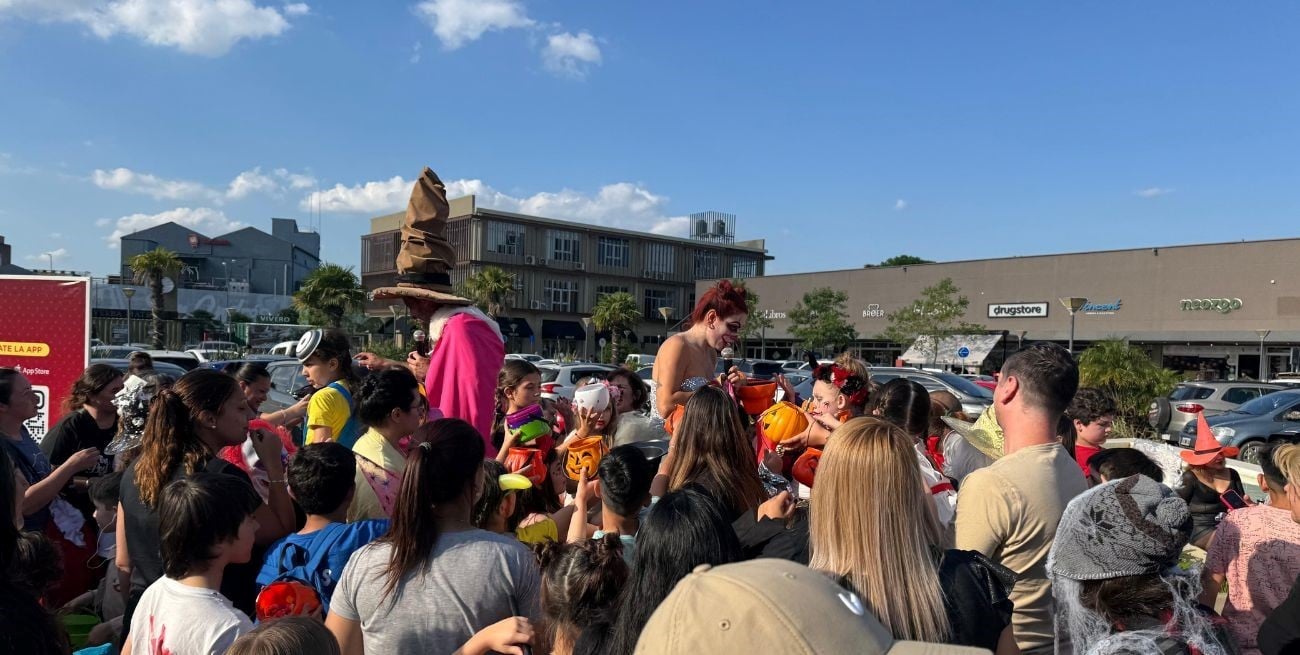 Entre calabazas y caramelos: Halloween se consolida en Santa Fe como reflejo de la globalización cultural